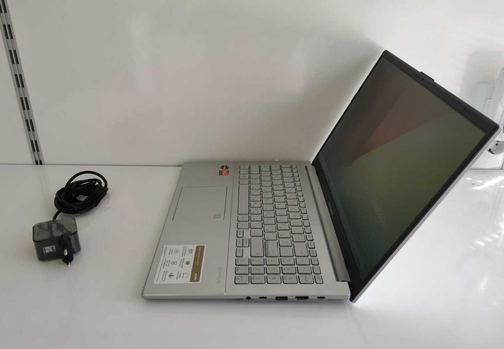 Лаптоп Asus Vivobook Go 15 E1504FA-BQ2345 (8GB-512GB)
