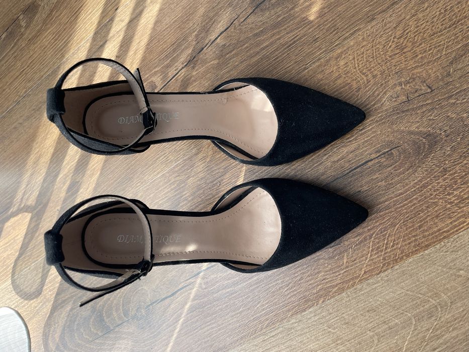 Pantofi stiletto noi negri