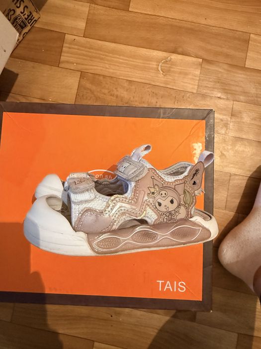 Детская обувь сандали