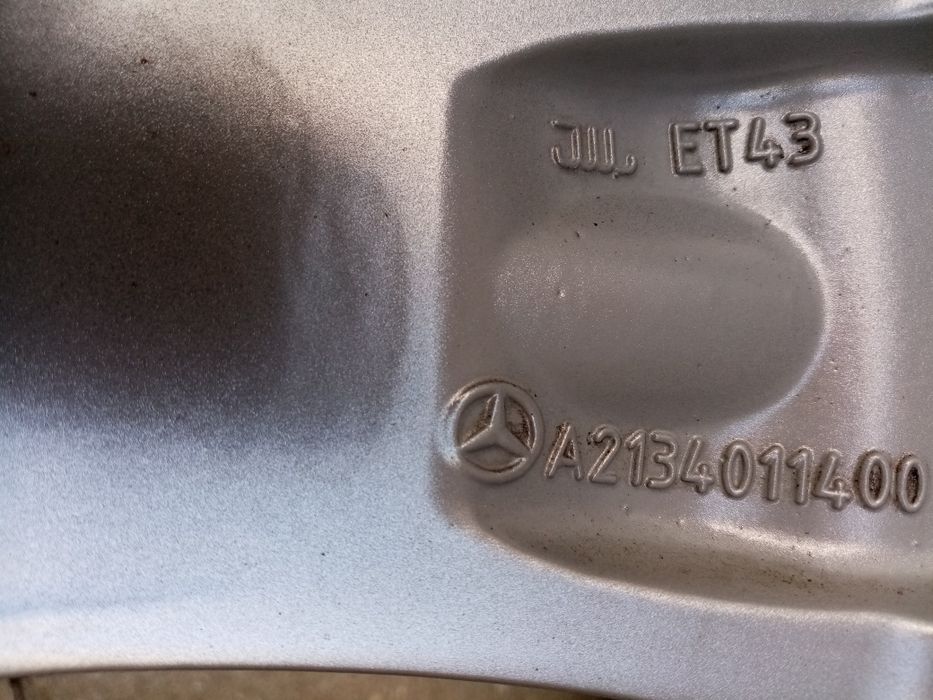 Jante originale Mercedes E class W 213, 18"cu anvelope de iarnă.