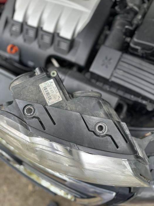 Фарове VW Passat B6