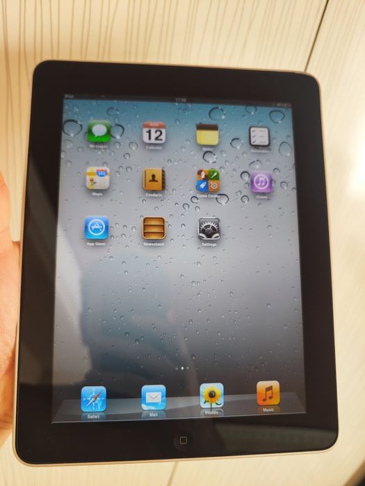 ipad 1.  64gb . Nastalgie