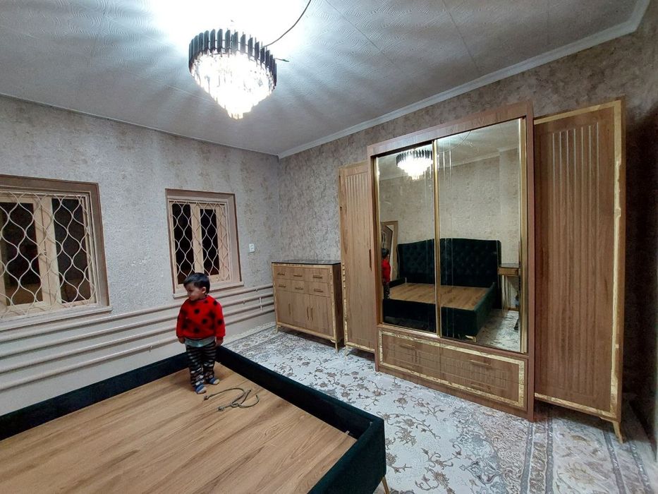 Srochna Hovli sotiladi Tabibiy ko'chasida bez makler