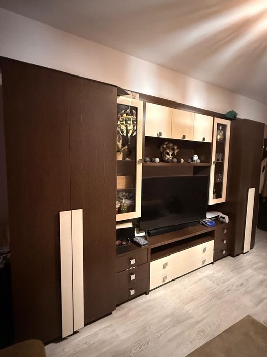 Vand mobila sufragerie - fara defecte - pret negociabil