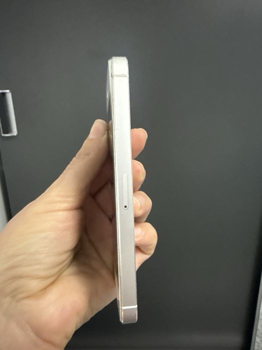 Vand iphone 5,pret 400 ron