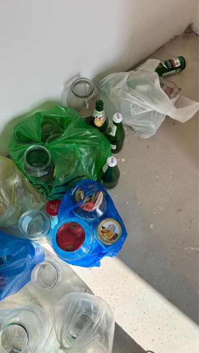 Продаются банки разных форм