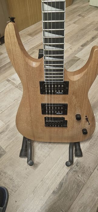Jackson JS22 + Fender Mustang lt25 + Boss fs-5l footswitch във отлично състояние