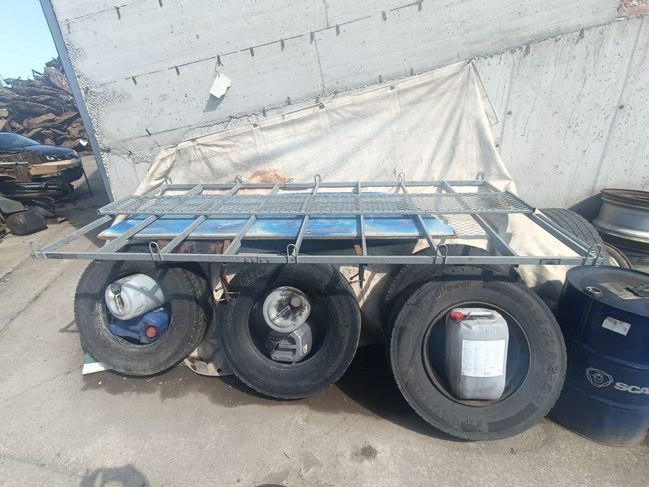 Bara spate metalica robusta Mercedes Sprinter și VW Crafter