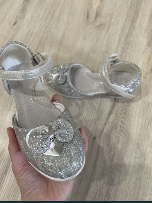 Туфли для девочки