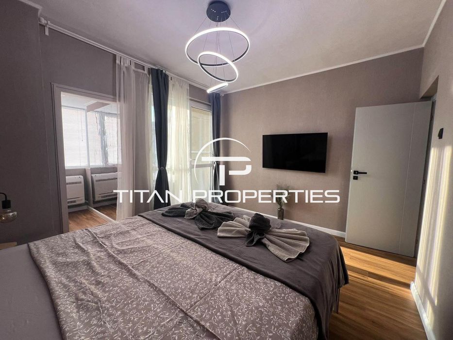 Дава се под наем Четиристаен апартамент в Варна, Център - 120 кв.м за 1500 € - Снимка #10
