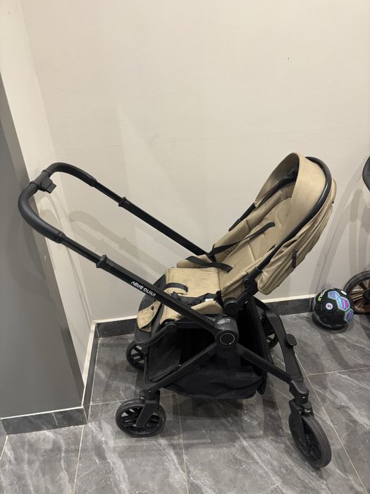 Продается коляска Ining baby