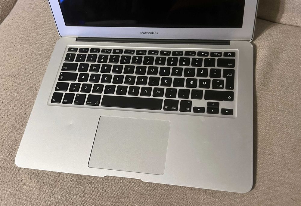 MacBook Air 13 A1466 EMC 2925 defect fara incarcator original
