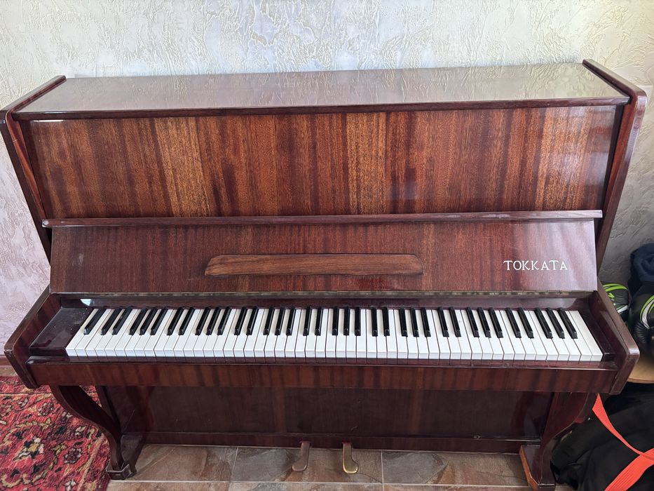 Фортепиано хорошое отдам бесплатно