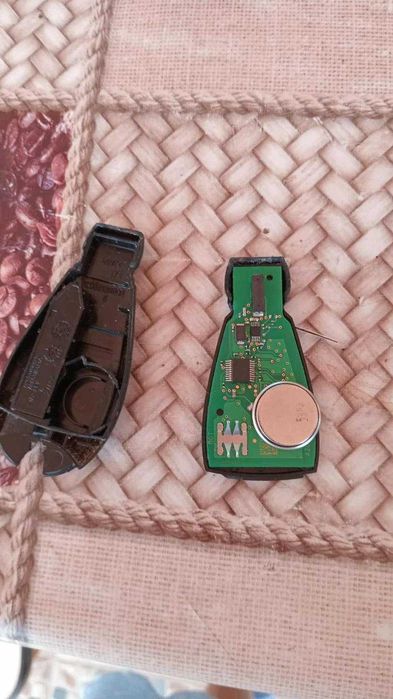 copiere chei auto si reparatii contacte auto si chei