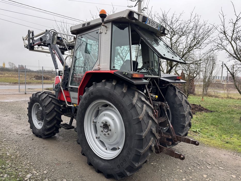 Tractor Massey Ferguson 3065 Cu Încărcător Frontal