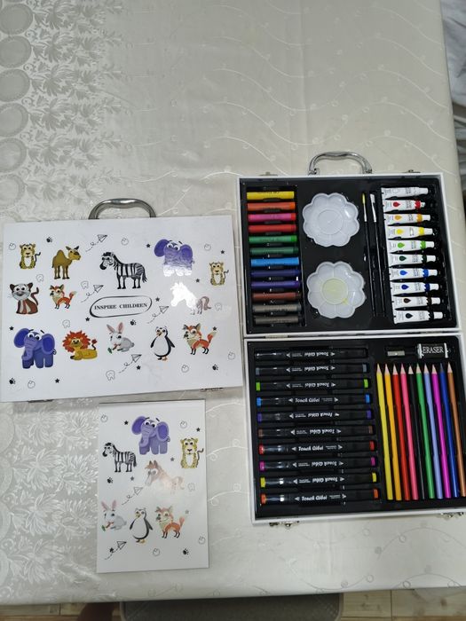 Набор для рисования чемодане 48 предметов