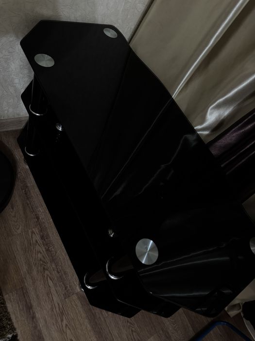 Продам журнальный столик