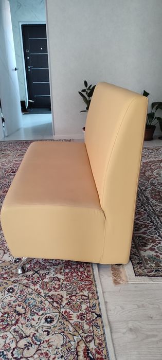 Маленький диваны две штуки