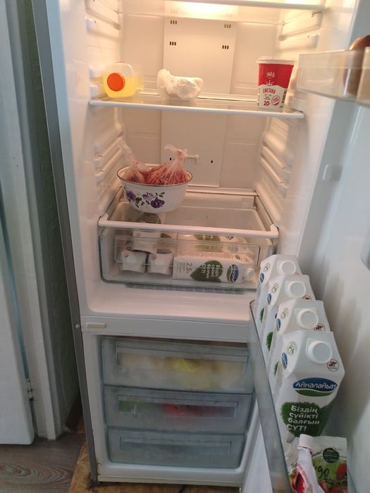 Продам холодильник
