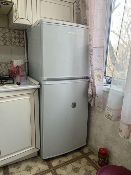 Холодильник бирюса