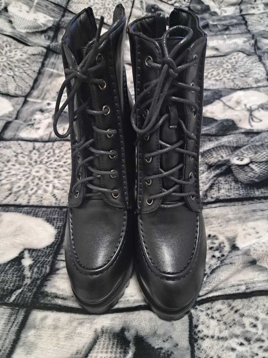 Елегантни зимни боти