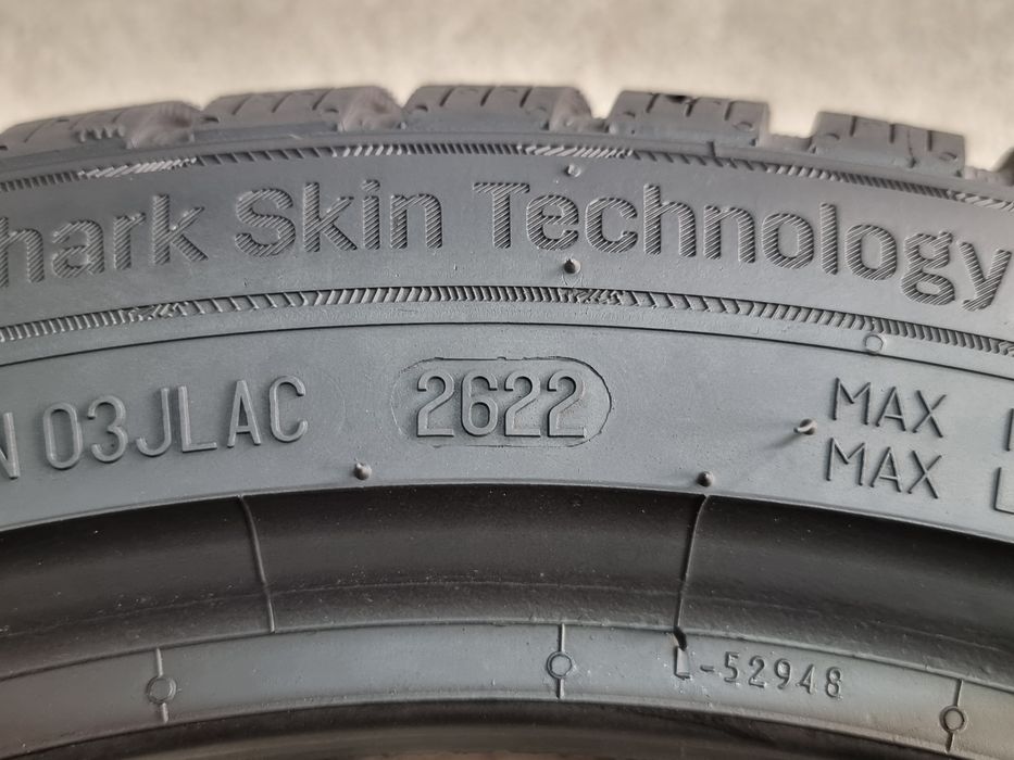 "Dot 22" 245/40/18 Uniroyal 4Броя: 680лв 8.5мм