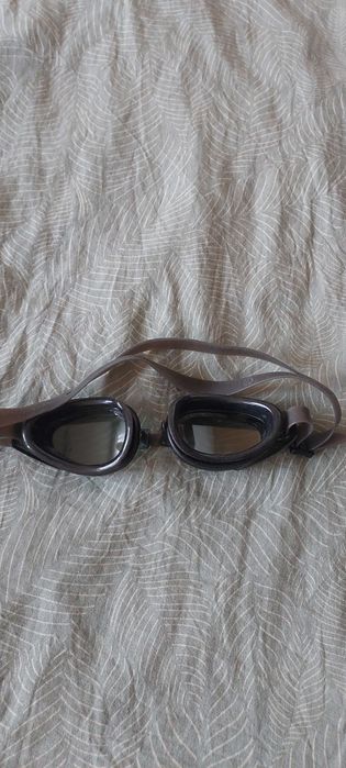 Очила за плуване