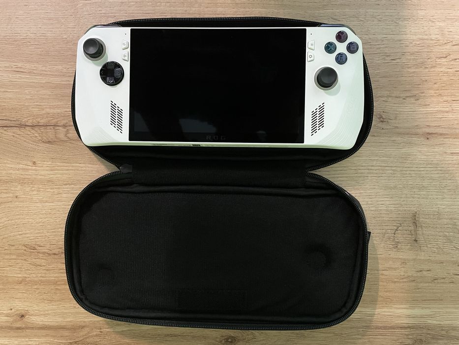 ASUS ROG Ally Z1 Extreme + Dock original + Husă