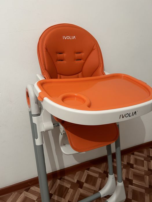Продам Детский столик