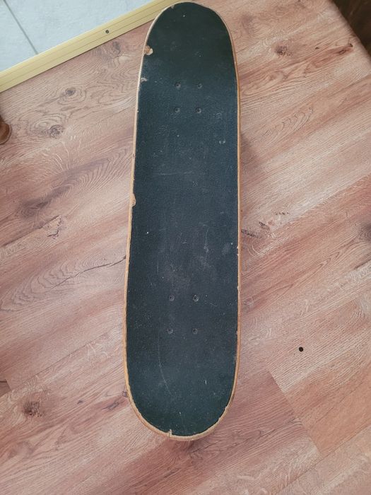 Skateboard folosit dar în stare foarte buna