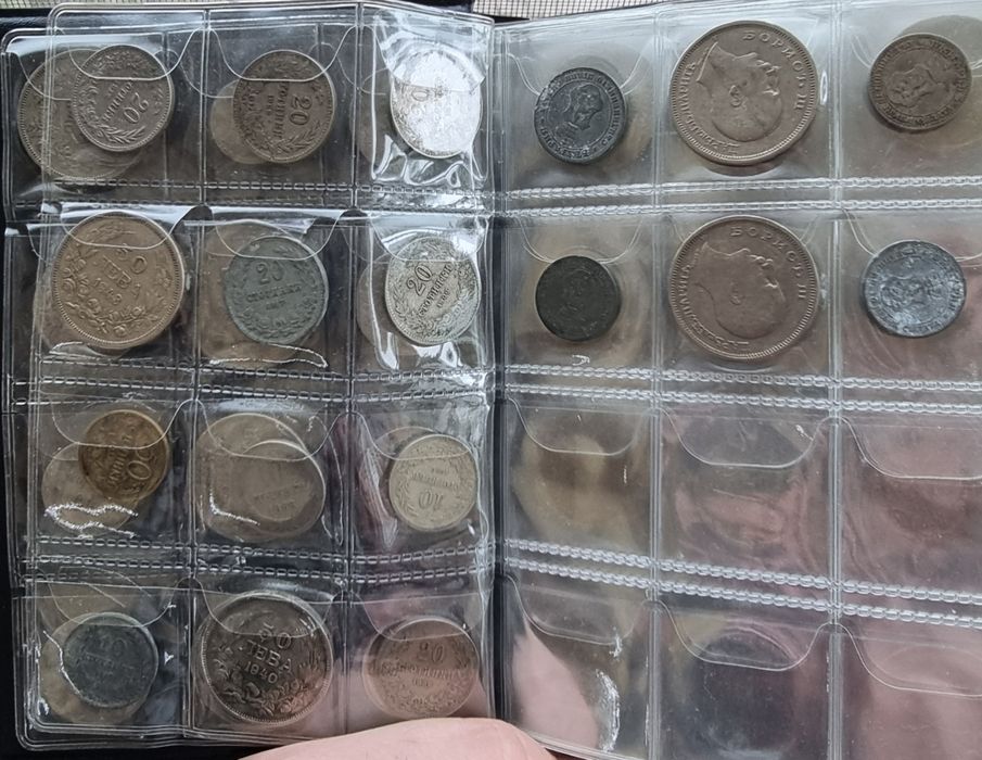 72 монети /30 Български 42 чужди +албум