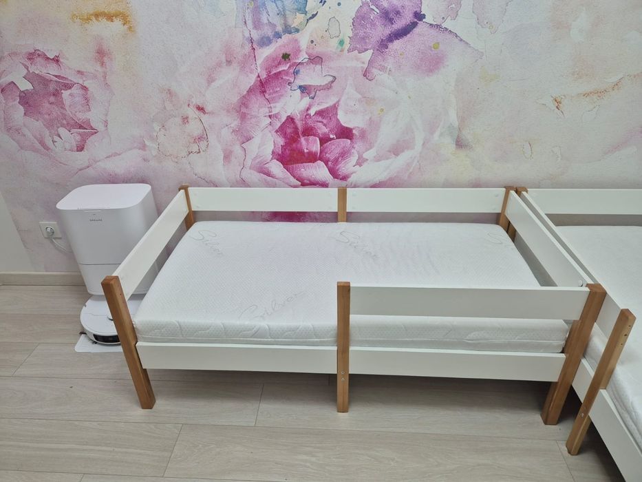 Кровать детская , белая