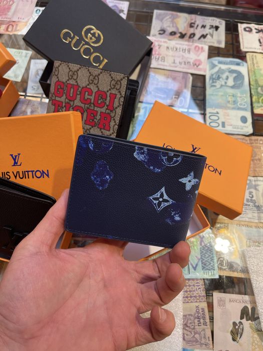 Портмоне Gucci .Louis vuitton