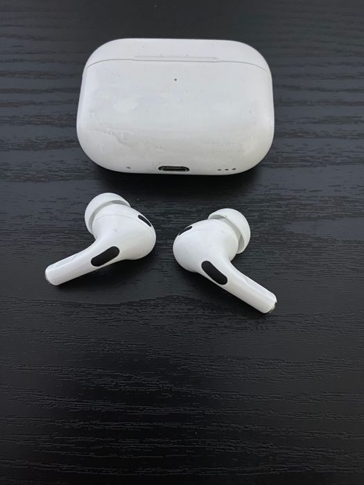 Apple AirPods Pro 2