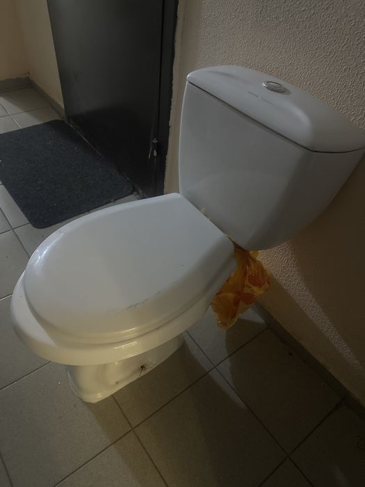 Срочно унитаз недорого