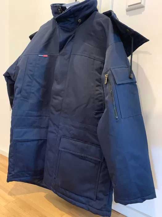 Geaca groasa cu gluga marcă Fristads Kansas marimea M/L Reducere 50%