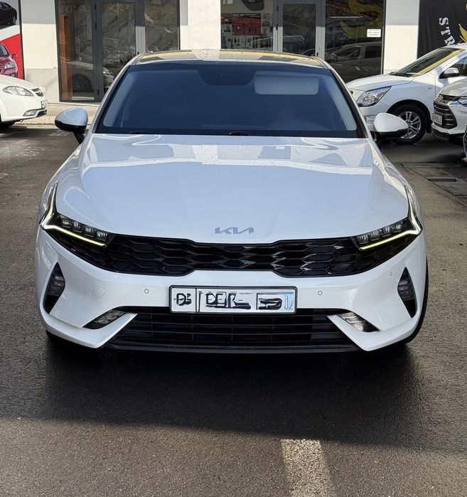 Kia k5 2.5l prestige  2023 avtokredit