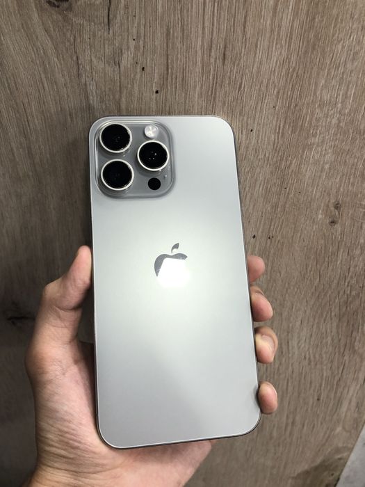 iPhone 15 Pro Max