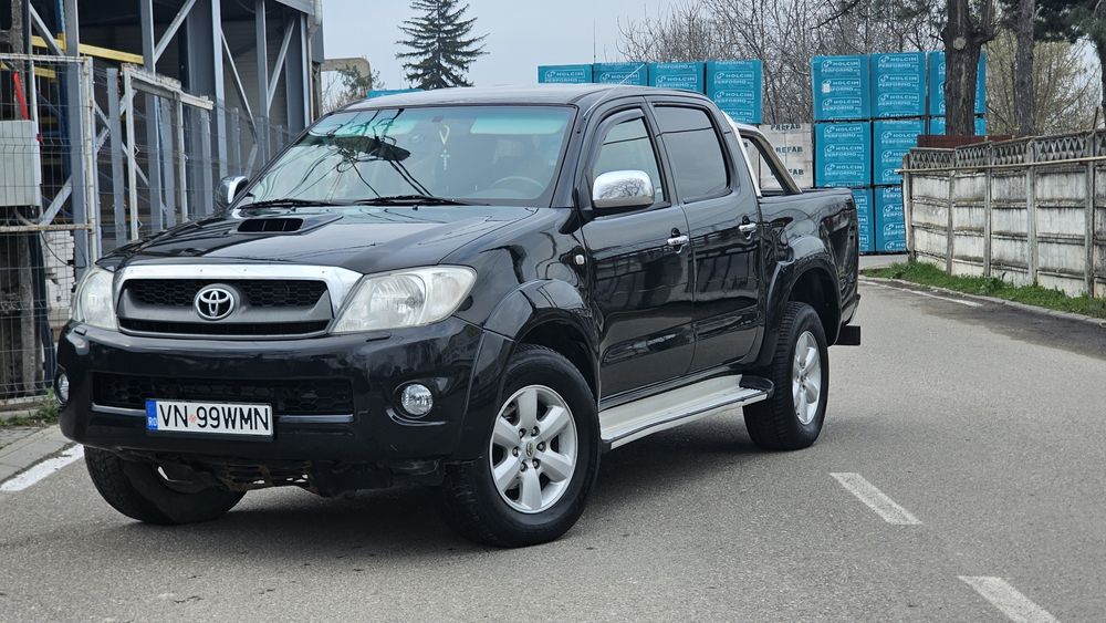 Toyota Hilux D-4D Automată 2010