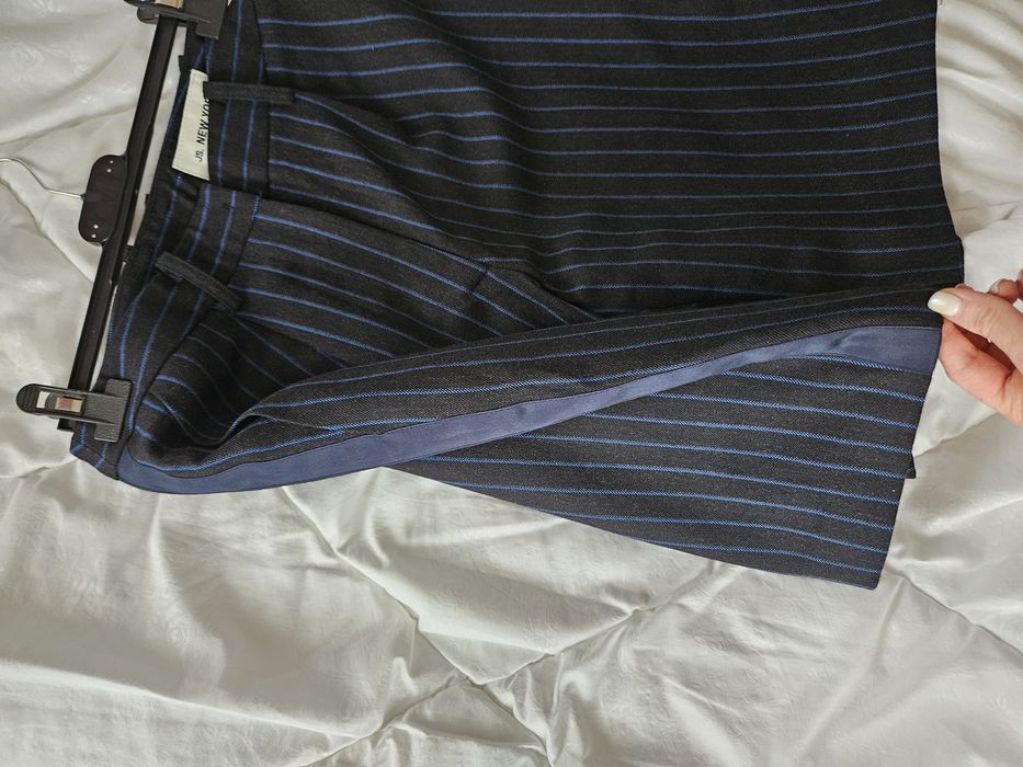 Pantaloni pana la genunchi  36