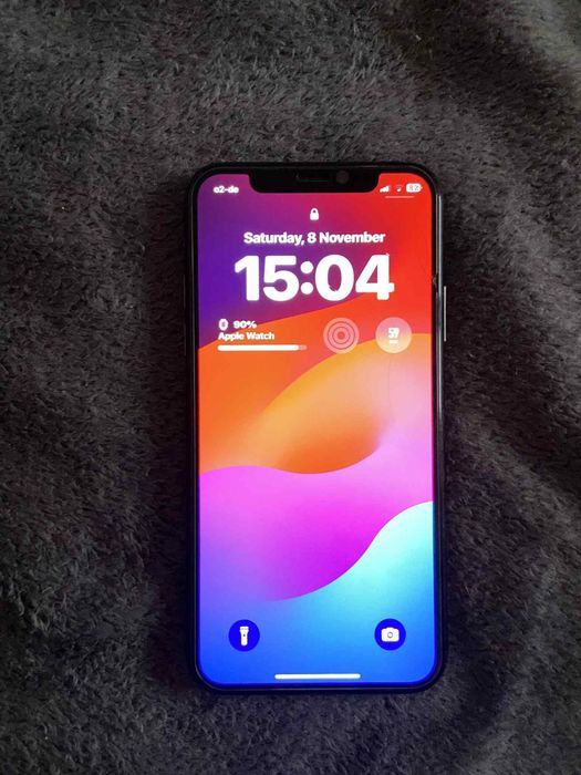 Продава. се Iphone XS 64gb