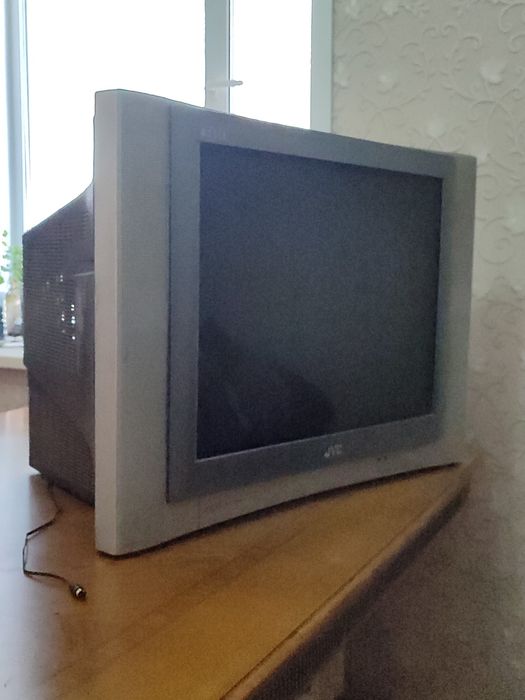 Телевизор фирмы JVC