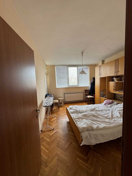 Продава се Четиристаен апартамент в Горна Оряховица - 110 кв.м за 1002 €/кв.м - Снимка #3