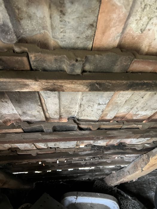 Tigla gratis, acoperis gratuit