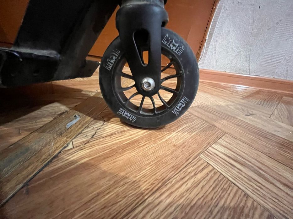 Трюковой самакат Limit