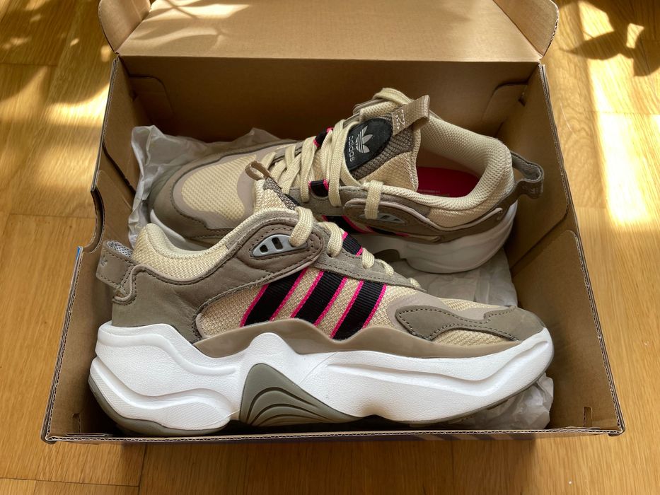 Adidas Дамски маратонки