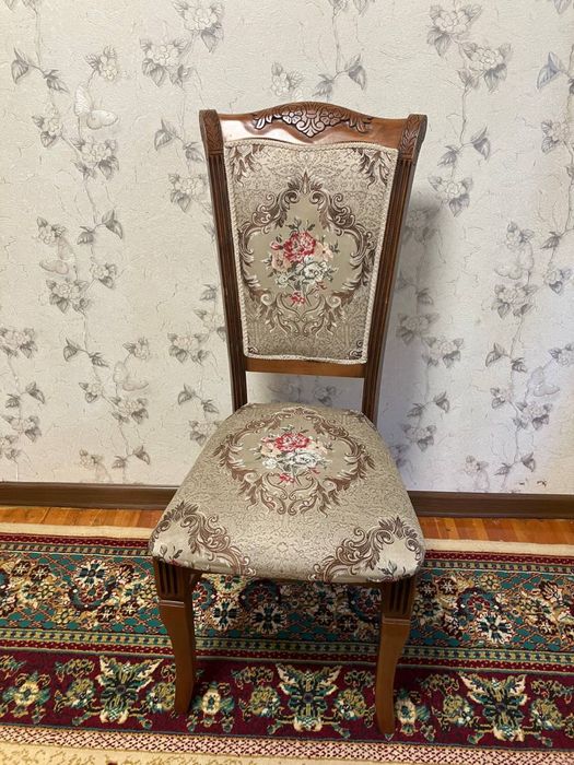 12 стульев со стульчиками