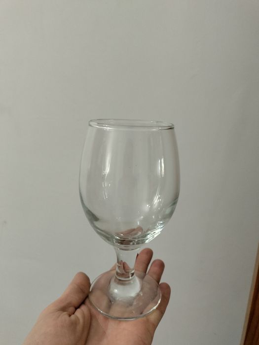 Продам фужеры два разных вида