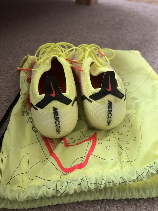 Ghete de fotbal nike acc