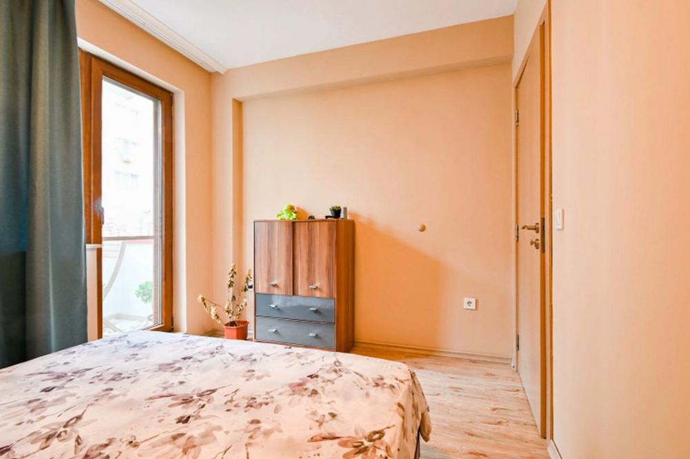 Дава се под наем Четиристаен апартамент в София, Изток - 126 кв.м за 999 € - Снимка #8